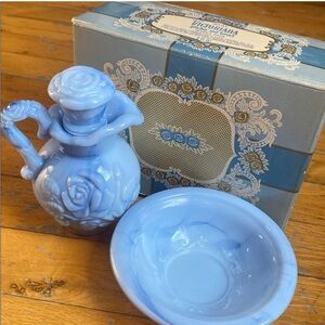 Vintage Avon Victorian Pitcher and Bowl Bubble Bath Set 1978 /Original Box